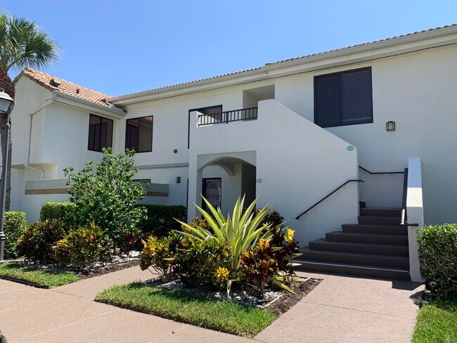 Foto del edificio - 15961 Loch Katrine Trail