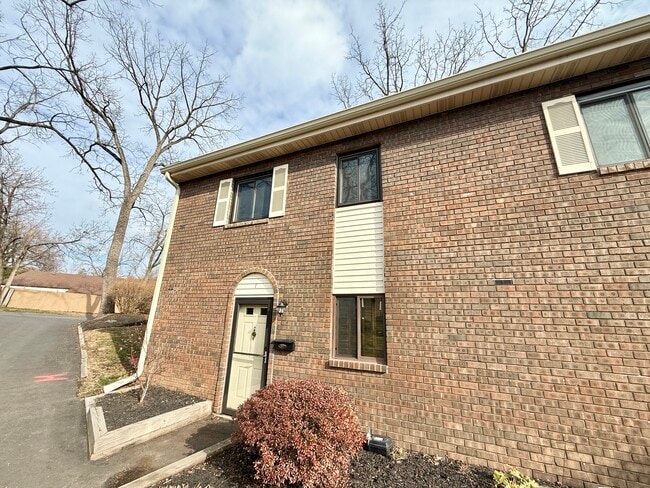 Photo - 1 Kings Ct House