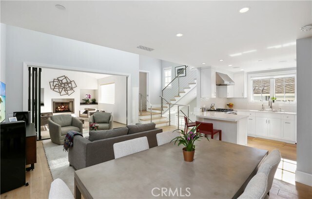 Foto del edificio - 715 Marigold Ave