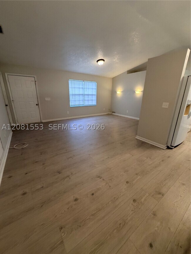 Foto del edificio - 317 SW Buxton Ave