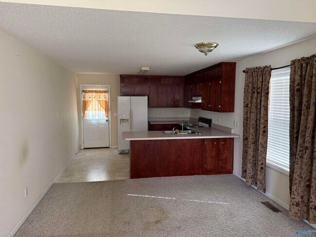 Foto del edificio - 30401 Fort Hampton St