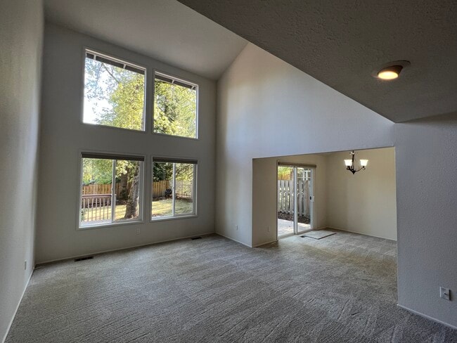 Living Room and dining room - 2778 Robinwood Way
