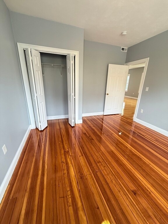 Building Photo - 33 Lithgow St