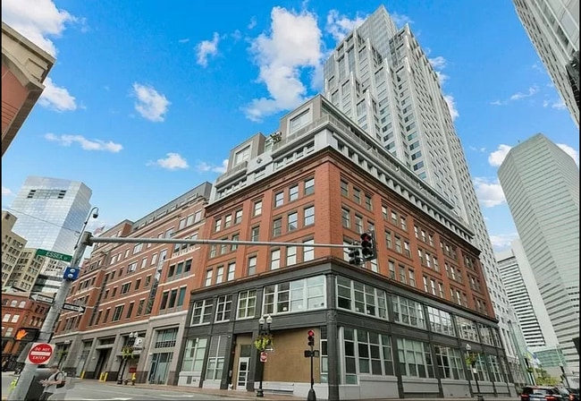 Building Photo - 88 Kingston St