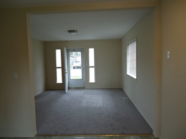 Foto del edificio - 6410 S Prospect St