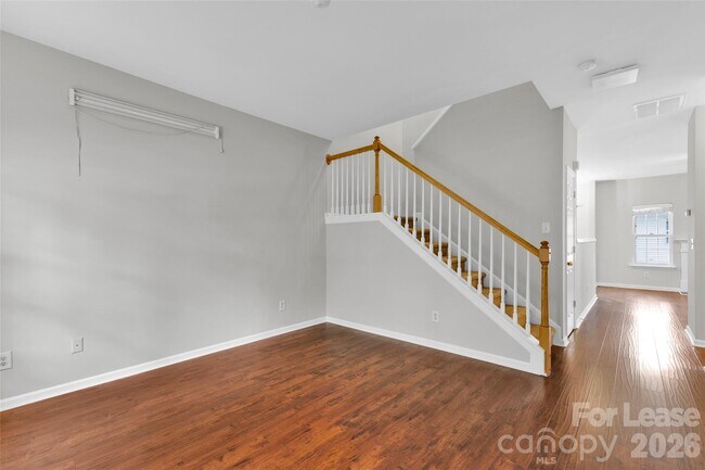 Building Photo - 11054 Dixie Hills Dr