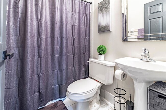 Photo - 6917 Sea Daisy Dr House