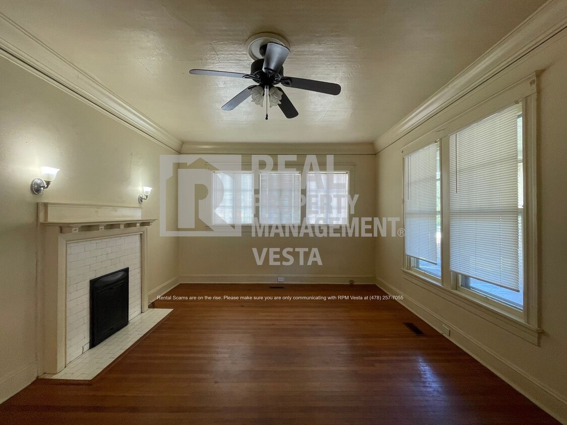 Foto principal - HALF OFF FIRST MONTH RENT - Historic Gem i...