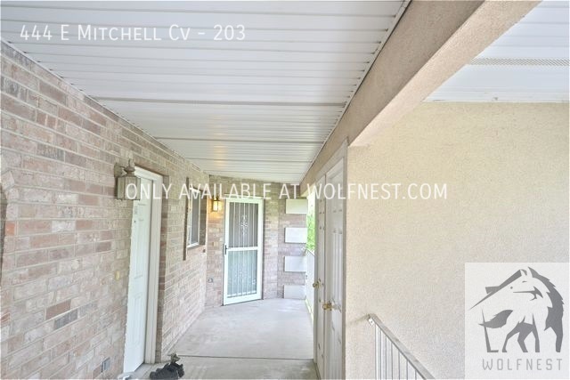 Building Photo - No Deposit Option! Beautiful 3 Bedroom Sal...