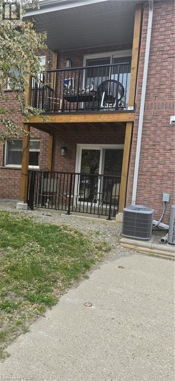 Building Photo - 3085 Kingsway Dr