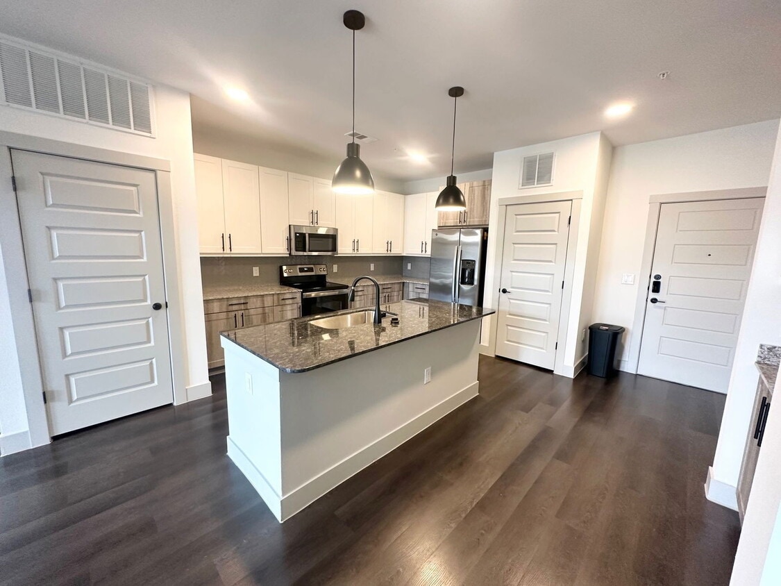 Primary Photo - 4177 Gazebo St