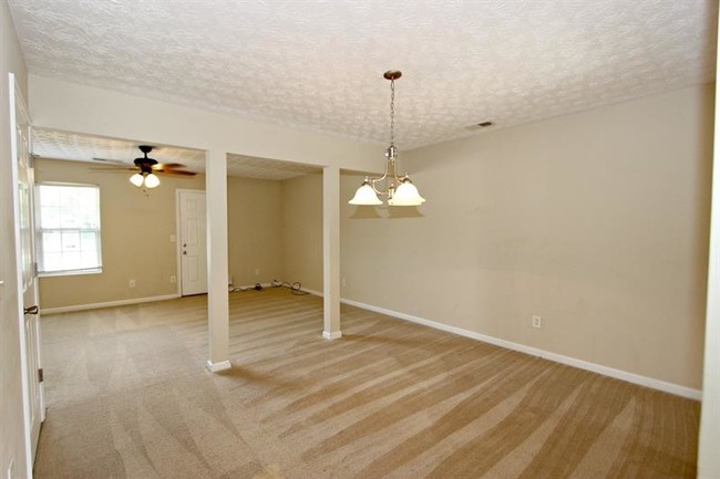 Building Photo - 4417 Pinscher St