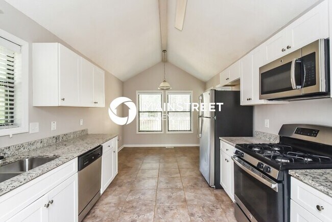 Foto del edificio - 4 Bedroom Pet-Friendly Home in Acworth, GA with Main Street Renewal