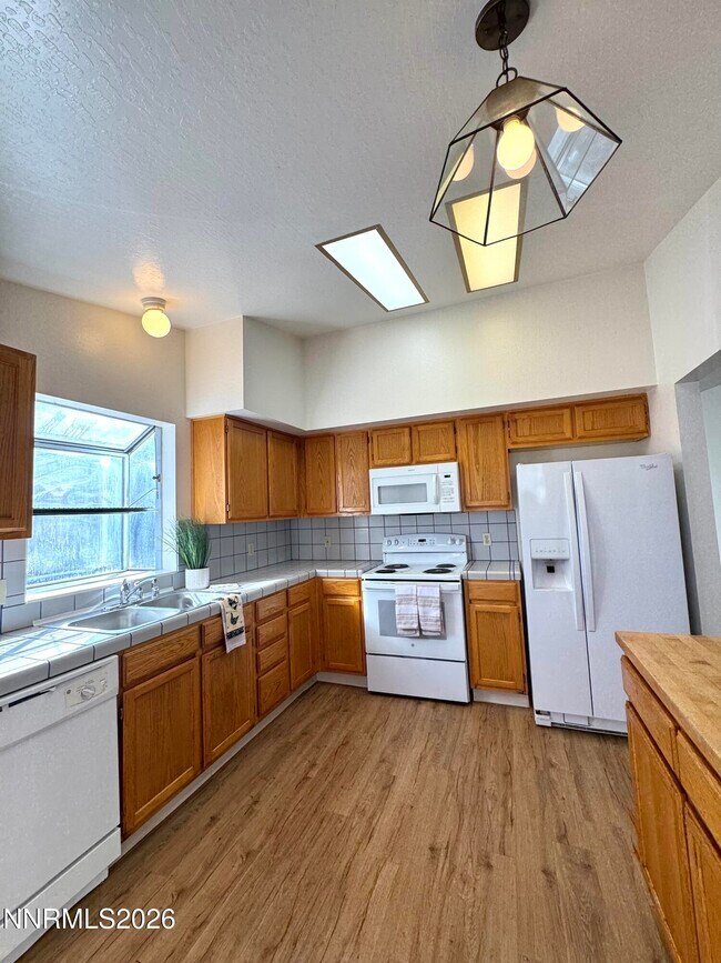 Foto del edificio - 6052 Walnut Creek Rd