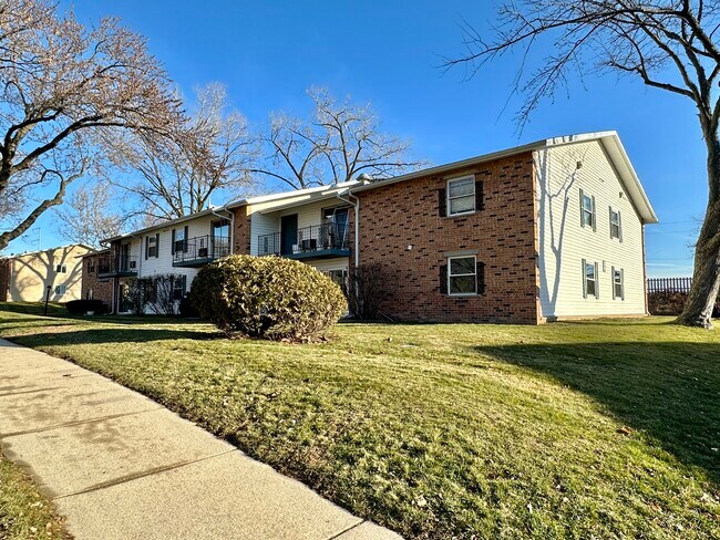 Foto del edificio - 2613 Pheasant Ridge Trl