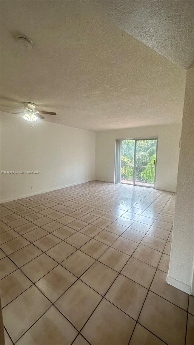 Foto del edificio - 9203 NW 38th Dr