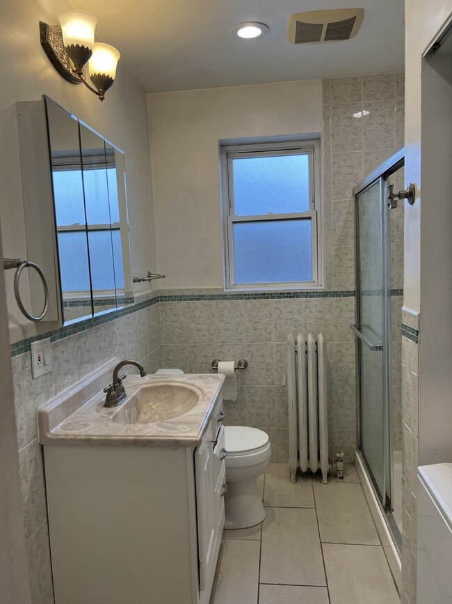 Foto del edificio - 3750 W Giddings St