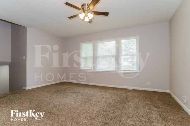 Foto del edificio - 8402 E 92nd Terrace