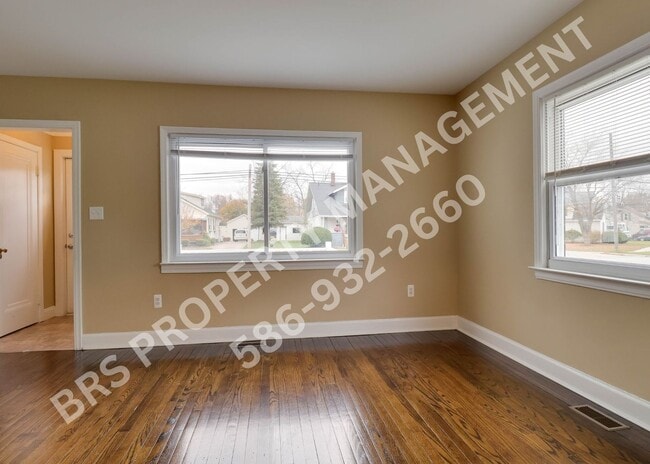 Building Photo - 3 Bed house