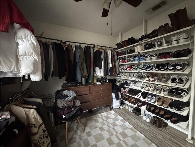 Foto del edificio - 207 Chippendale Ave
