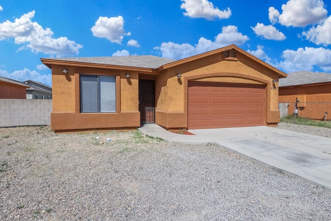 Building Photo - Tucson, AZ - House - $1,645.00