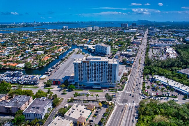 Foto del edificio - 13499 Biscayne Blvd