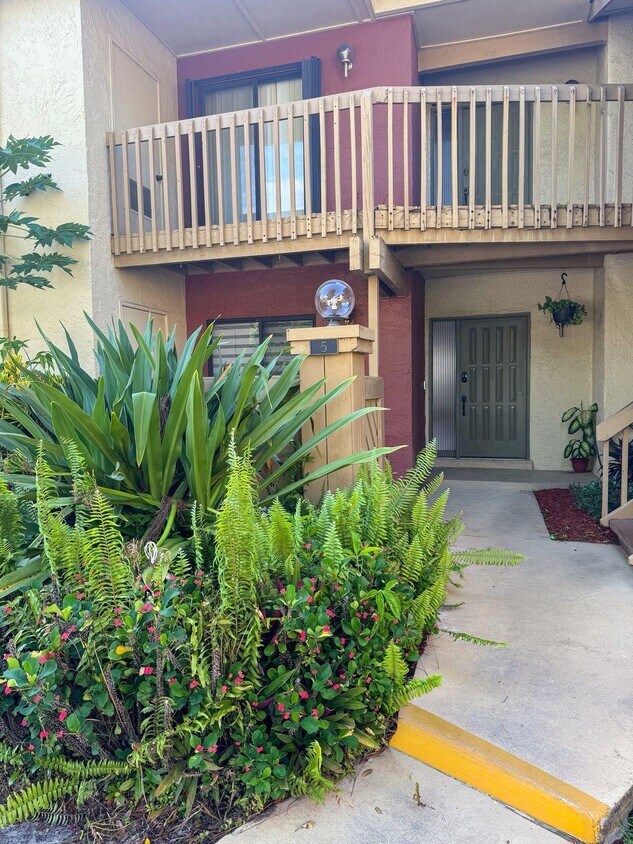 Foto principal - 13035 Albright Ct