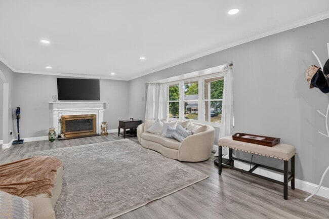 Building Photo - 12420 Seabury Ln