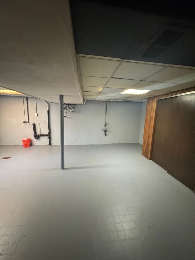 Building Photo - 1135 Watts St