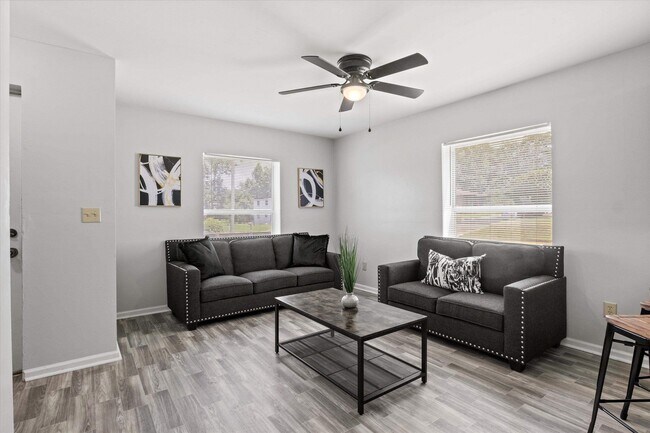 Foto del edificio - 2114 Main St