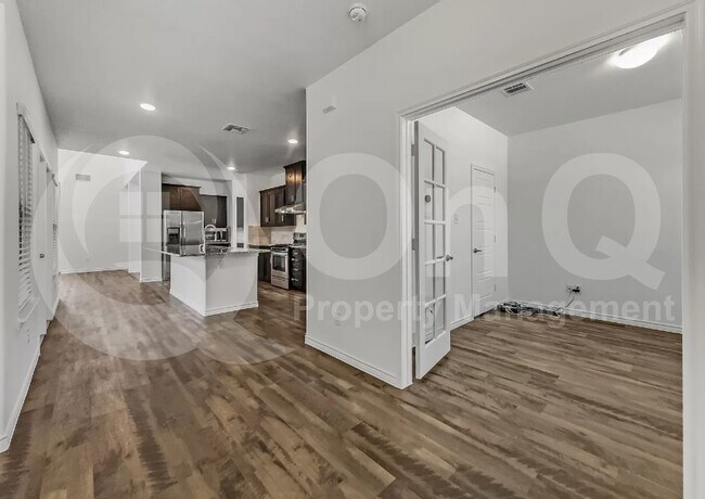 Foto del edificio - 2141 Miramar Dr