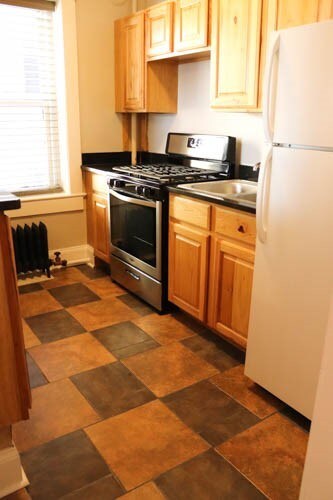 Kitchen - 1444 n Lafayette St