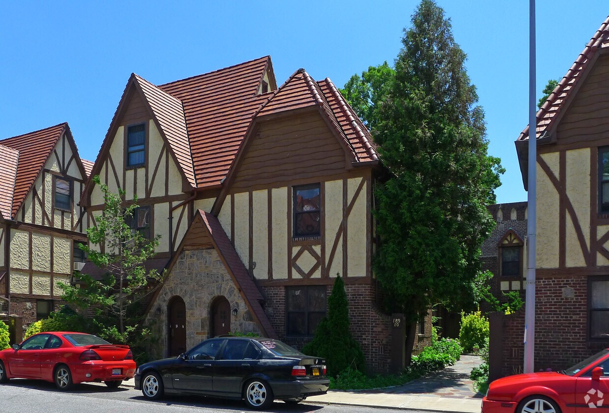 Building Photo - 189-10 37th Ave