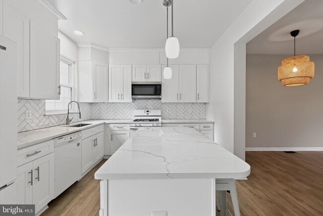 Building Photo - 4688 Flatlick Branch Dr
