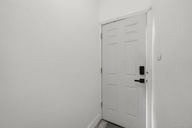Building Photo - 413 Liberty St