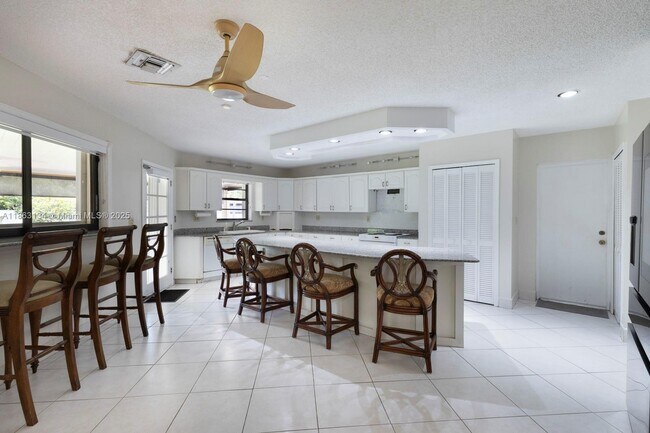 Foto del edificio - 161 SW 129th Ave