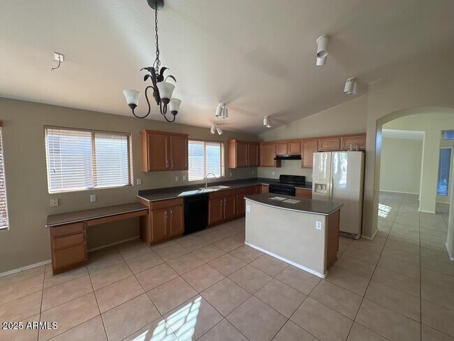 Foto del edificio - 10256 E Peralta Canyon Dr