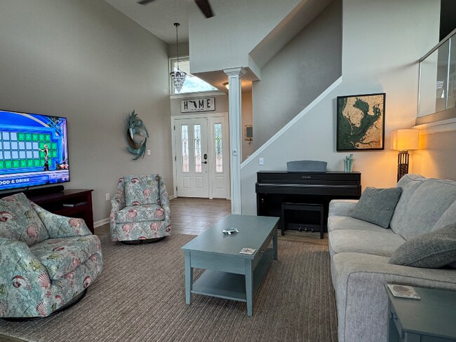 Foto del edificio - 13968 Lake Point Dr