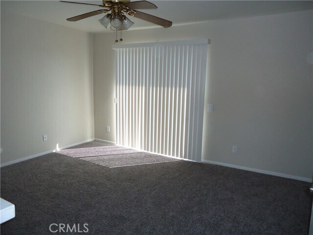 Foto del edificio - 1365 Crafton Ave