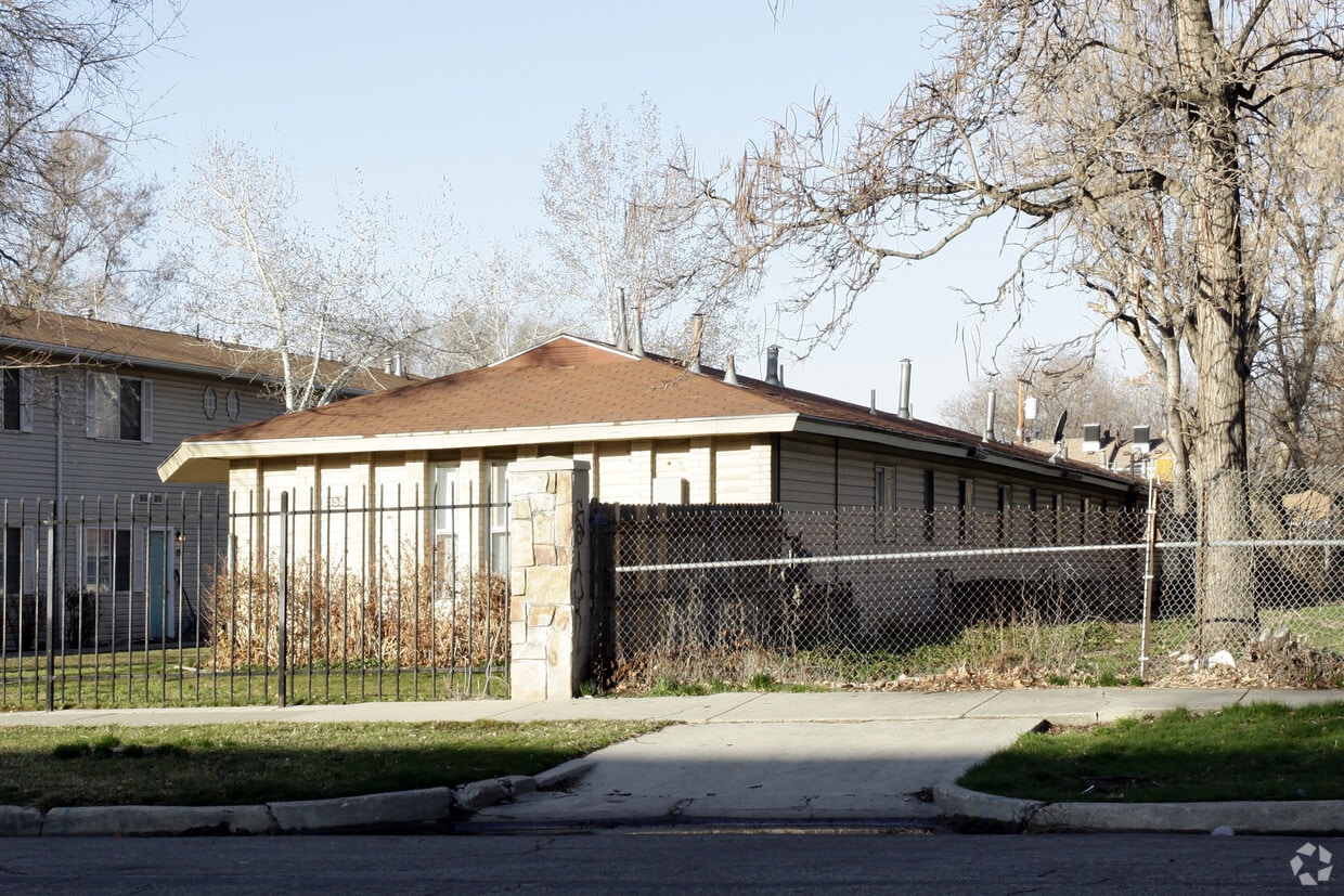 Foto del edificio - Country Oaks Apartments