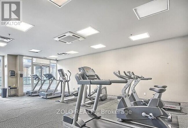 Building Photo - 30 Grand Trunk Crescent