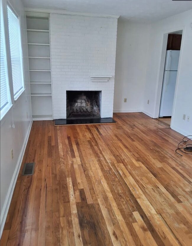 Building Photo - 307 Florida Ave