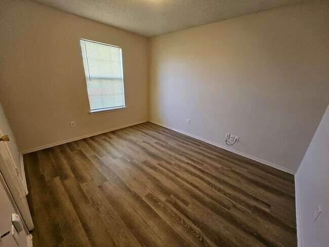 Foto del edificio - Single story 3 bedroom, 2 bathroom house- ...