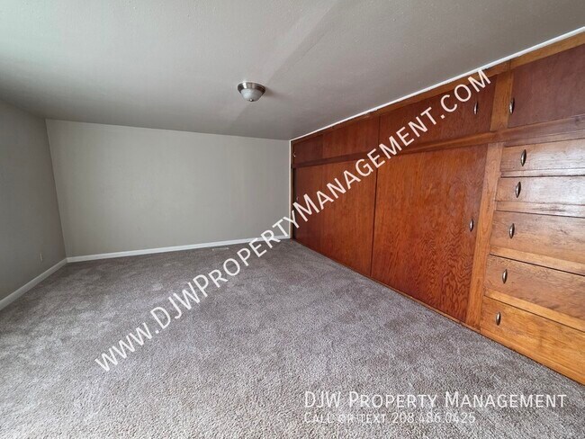 Foto del edificio - 2233 S Leadville Ave