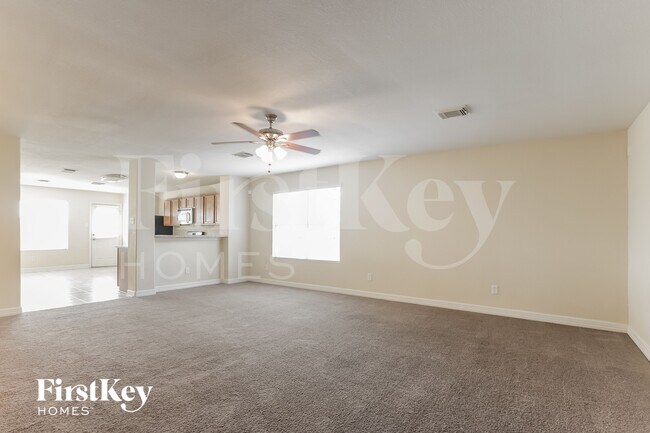 Foto del edificio - 5706 Fullgarden Ct