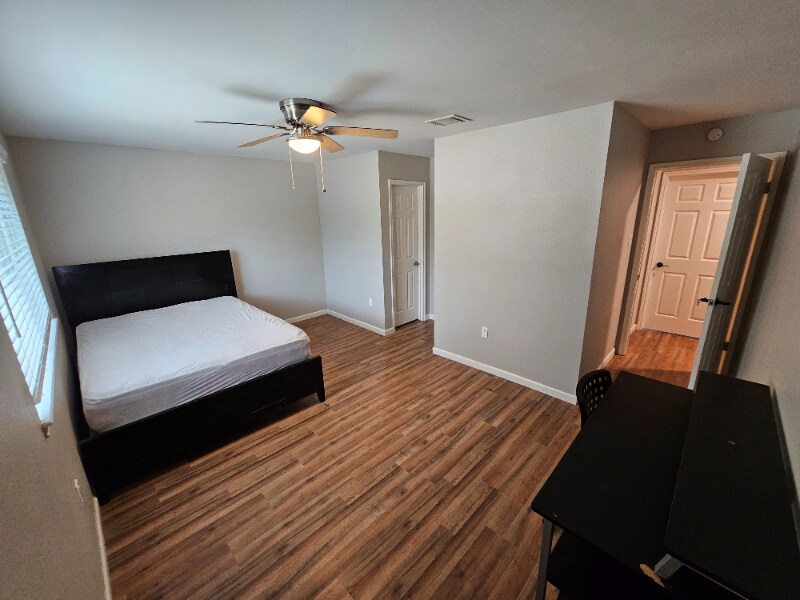 Foto principal - 19403 Youngtree Cir