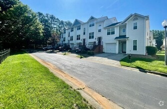 Building Photo - 6454 Royal Celadon Way