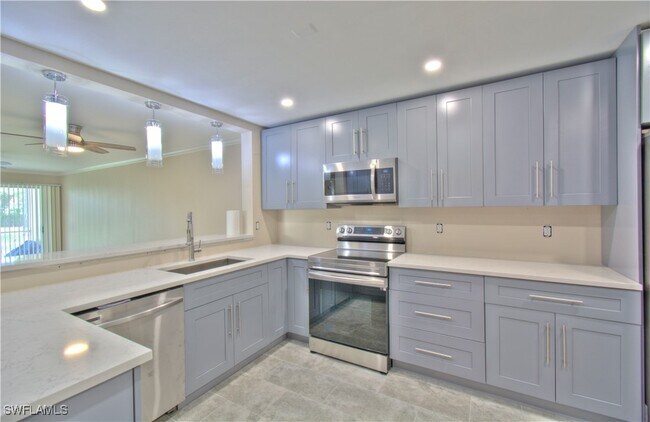 Foto del edificio - 776 Landover Cir