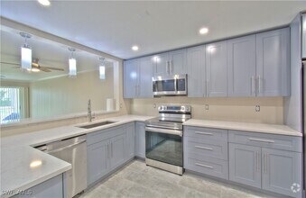 Building Photo - 776 Landover Cir