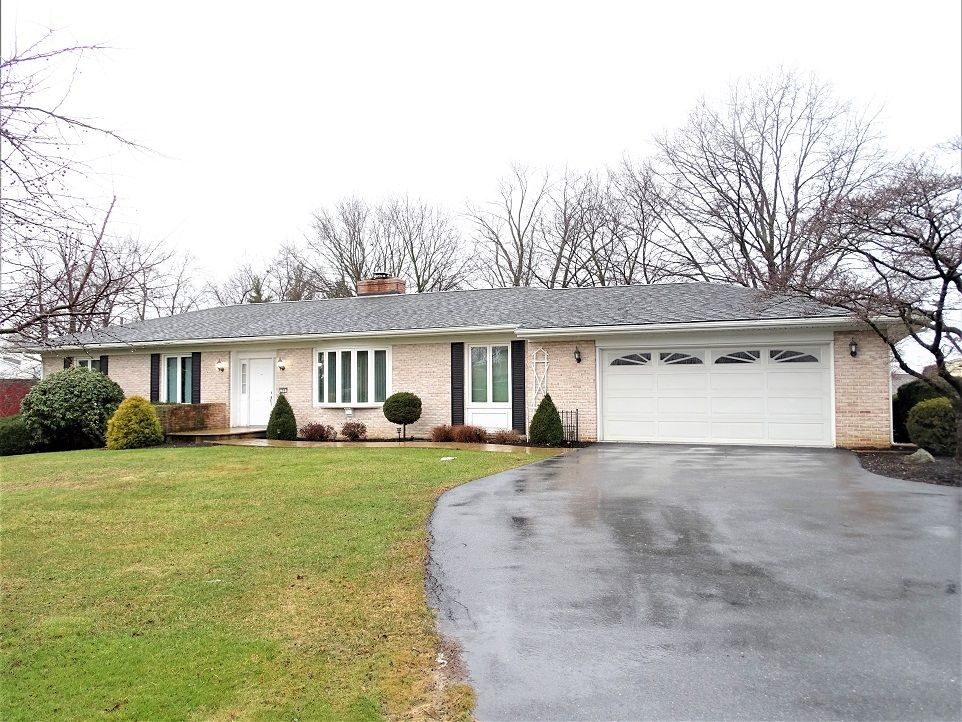 Primary Photo - 54 Farmland Rd